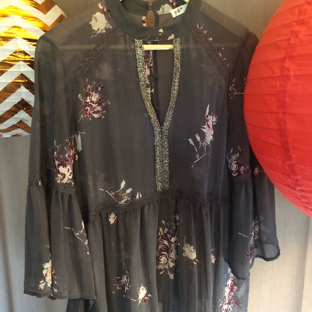 JOLT sheer Smokey Eggplant Floral top w/ keyhole